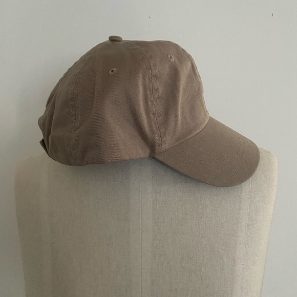 Neutral Cap - Picture 4 of 4